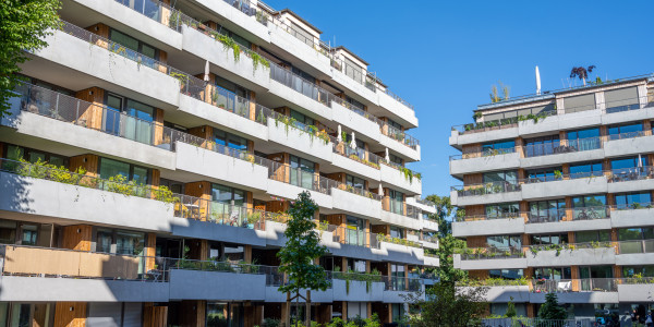 Comprar / Vender Apartamentos y Lofts en Alcalá de Henares · con Zona Comunitaria