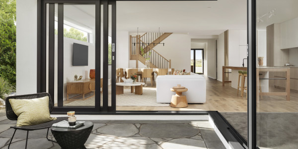 Comprar / Vender Casas Unifamiliares y Chalets en Alcalá de Henares · con Ventanas Insonorizadas y Aislantes