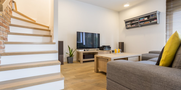 Inversores, Intermediarios, Agentes y Brokers Inmobiliarios en Alcalá de Henares · Apartamentos Turísticos