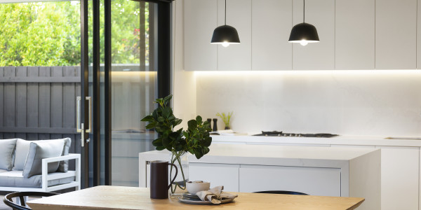 Inversores, Intermediarios, Agentes y Brokers Inmobiliarios en Alcalá de Henares · Plantas Baja